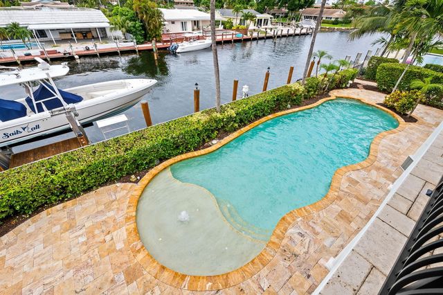 1261 NE 27th Way, Pompano Beach, FL 33062