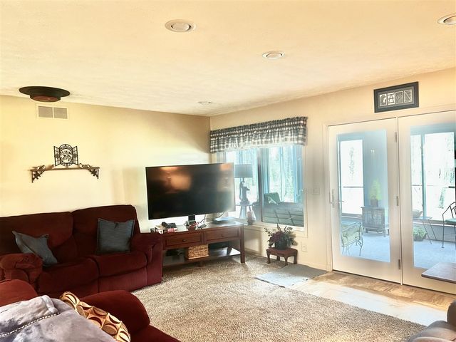 8056 Sawdey Road, Jerome, MI 49249