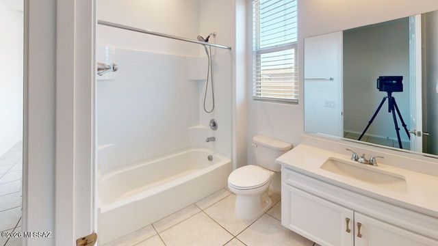 6597 E Via Arroyo Azul, Tucson, AZ 85756