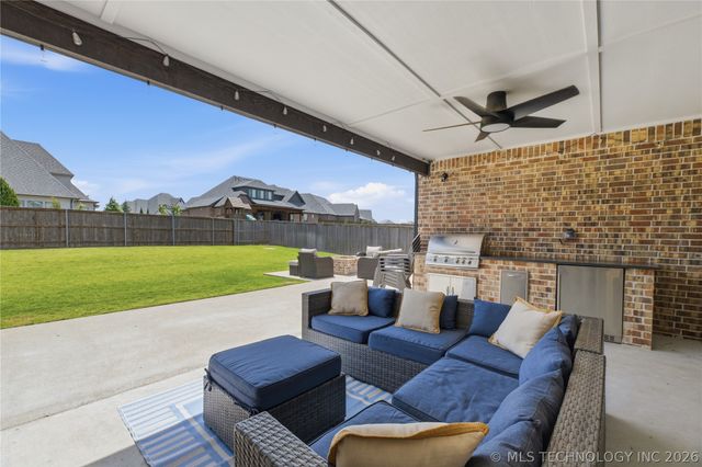 12743 S 4th Street, Jenks, OK 74037