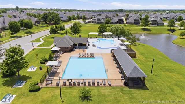 12743 S 4th Street, Jenks, OK 74037