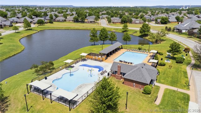 12743 S 4th Street, Jenks, OK 74037