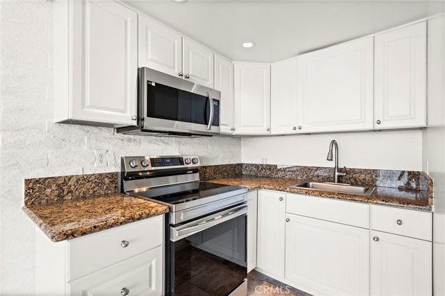 609 Sleepy Hollow Lane 12, Laguna Beach, CA 92651