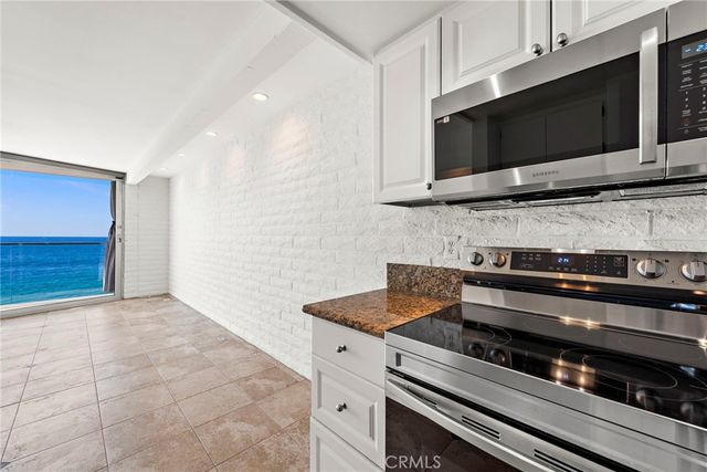 609 Sleepy Hollow Lane 12, Laguna Beach, CA 92651