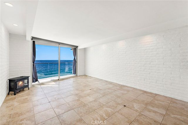 609 Sleepy Hollow Lane 12, Laguna Beach, CA 92651