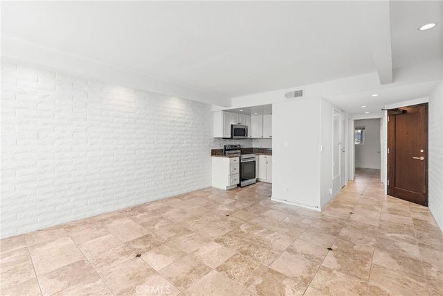609 Sleepy Hollow Lane 12, Laguna Beach, CA 92651