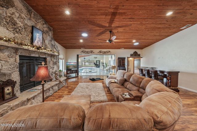 951 Riverview Drive, Gardnerville, NV 89460