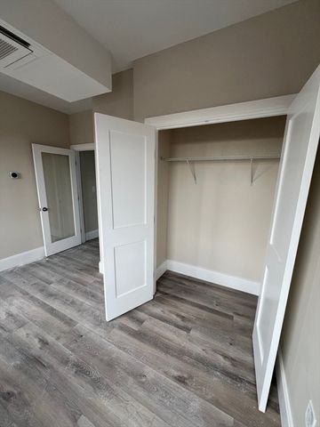 366 Broadway 304, Everett, MA 02149