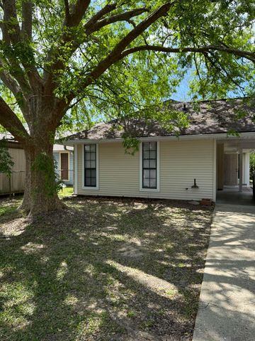 3854 N Yosemite Dr, Baton Rouge, LA 70814