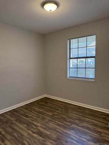 3854 N Yosemite Dr, Baton Rouge, LA 70814