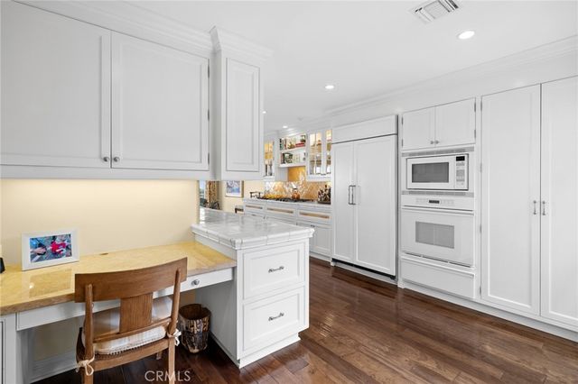 1921 Yacht Colinia, Newport Beach, CA 92660