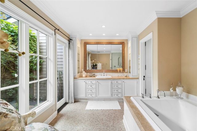 1921 Yacht Colinia, Newport Beach, CA 92660