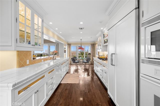 1921 Yacht Colinia, Newport Beach, CA 92660