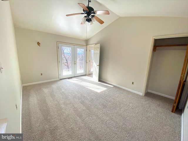 2932 KERNS SCHOOL RD, Springfield, WV 26763