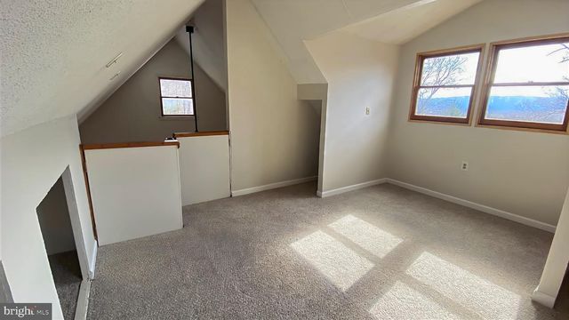 2932 KERNS SCHOOL RD, Springfield, WV 26763