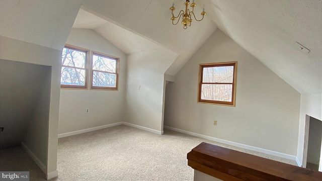 2932 KERNS SCHOOL RD, Springfield, WV 26763
