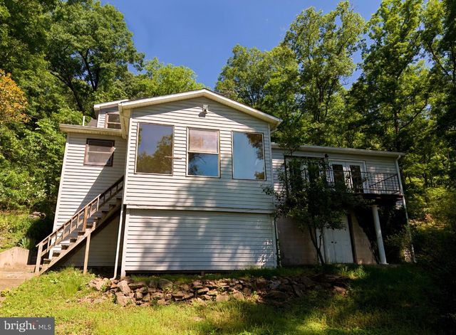 2932 KERNS SCHOOL RD, Springfield, WV 26763