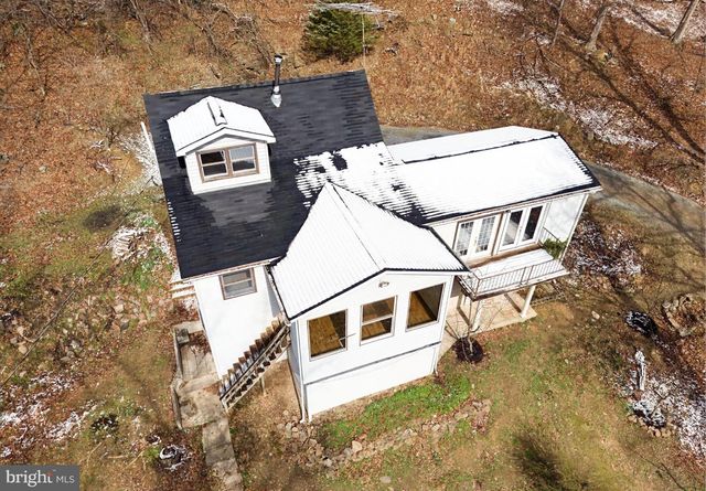 2932 KERNS SCHOOL RD, Springfield, WV 26763
