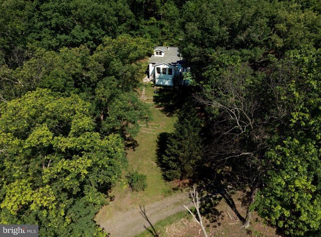 2932 KERNS SCHOOL RD, Springfield, WV 26763