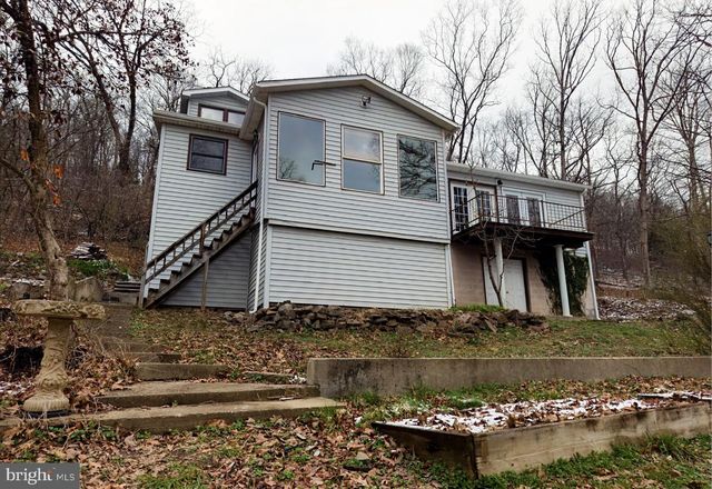 2932 KERNS SCHOOL RD, Springfield, WV 26763