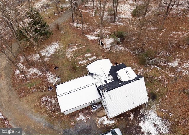2932 KERNS SCHOOL RD, Springfield, WV 26763
