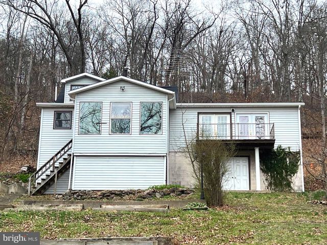 2932 KERNS SCHOOL RD, Springfield, WV 26763