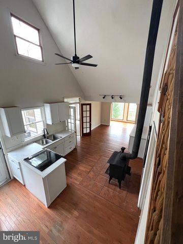 2932 KERNS SCHOOL RD, Springfield, WV 26763