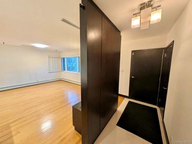 6408 213th Street, Oakland Gardens, NY 11364