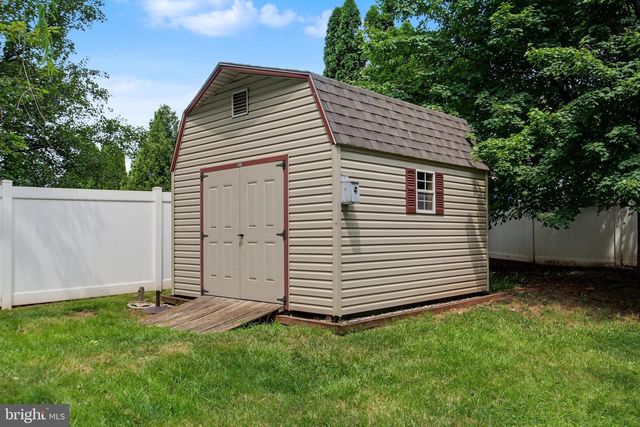 25 ADAM ST, York, PA 17404