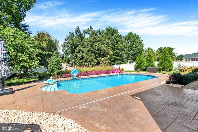 25 ADAM ST, York, PA 17404
