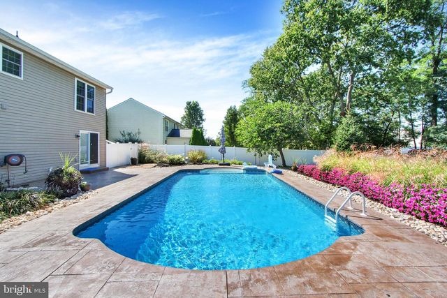 25 ADAM ST, York, PA 17404