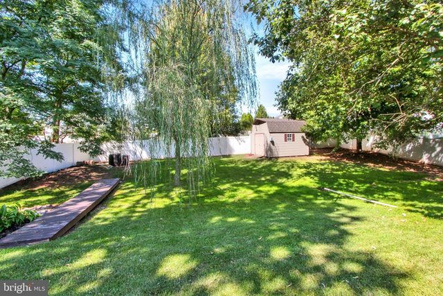 25 ADAM ST, York, PA 17404
