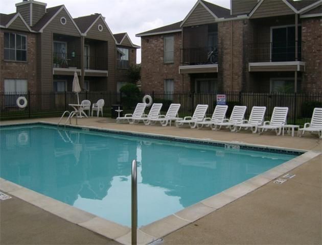 18800 Egret Bay Boulevard 905, Webster, TX 77058