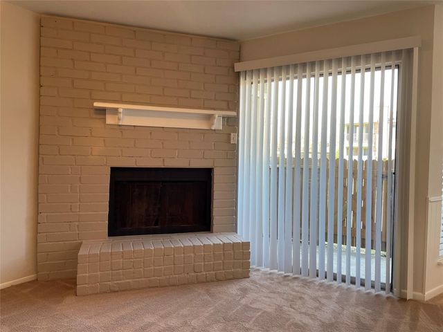 18800 Egret Bay Boulevard 905, Webster, TX 77058