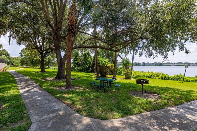 1275 LAKE SHADOW CIRCLE 13107, Maitland, FL 32751