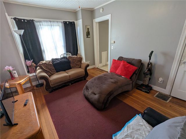 197 Brooks Avenue, Rochester, NY 14619