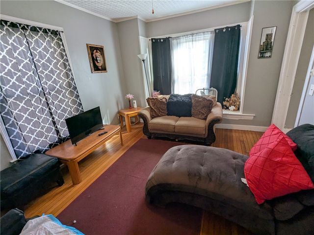 197 Brooks Avenue, Rochester, NY 14619
