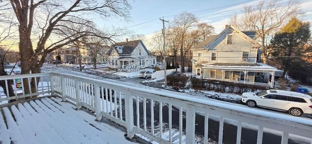 18 Linden St 18, Rockland, MA 02370