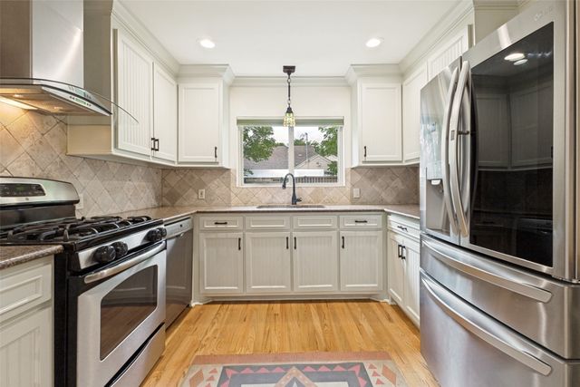 9938 Losa Drive, Dallas, TX 75218