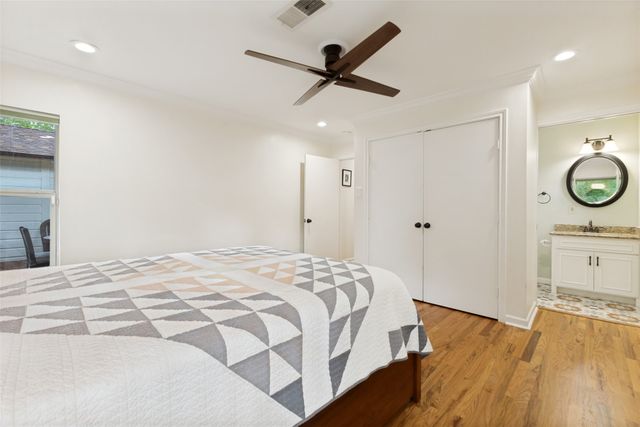 9938 Losa Drive, Dallas, TX 75218
