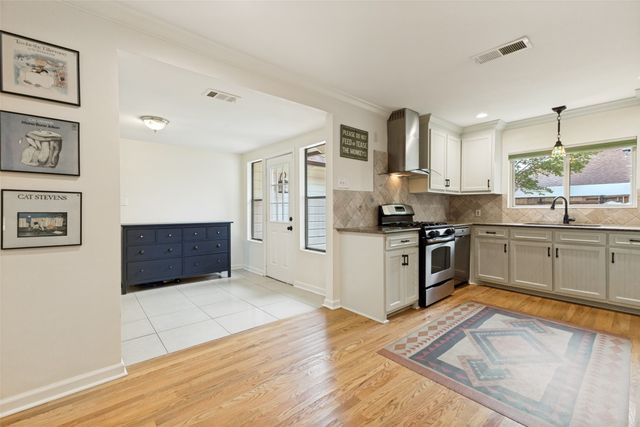 9938 Losa Drive, Dallas, TX 75218