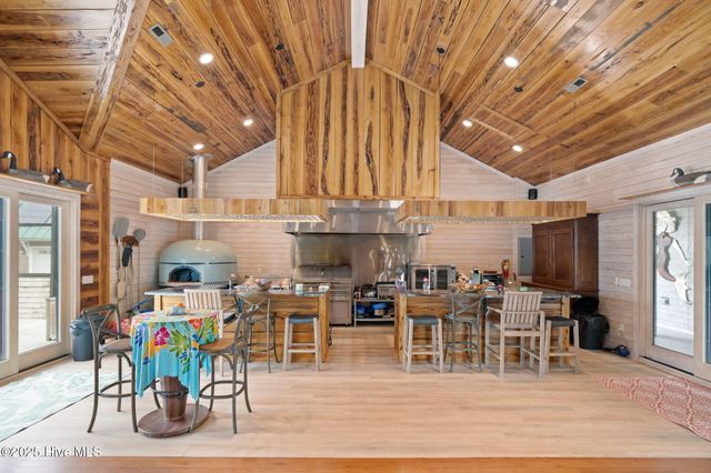 811 Highway 70, Davis, NC 28524