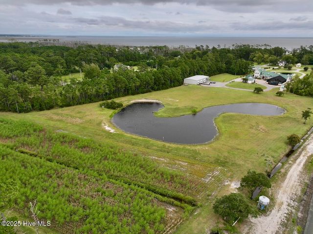 811 Highway 70, Davis, NC 28524