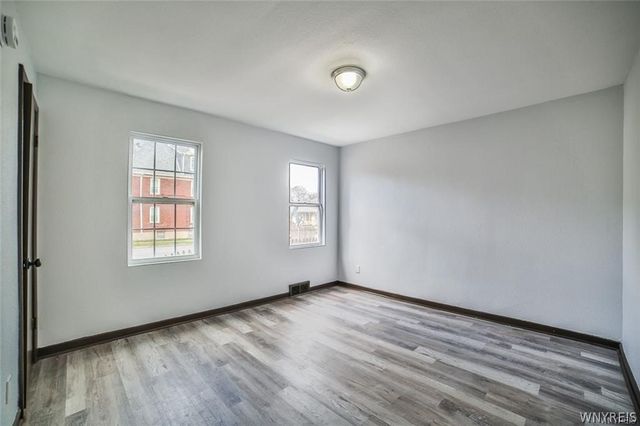 417 24th Street, Niagara Falls, NY 14303