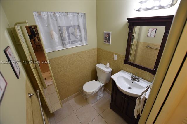 2971 Crosley Dr W F, West Palm Beach, FL 33415