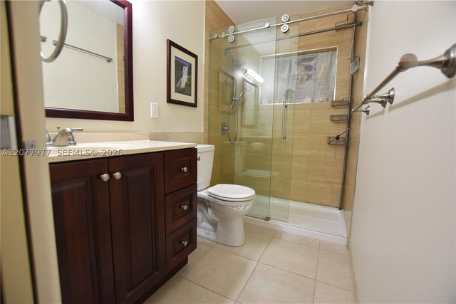 2971 Crosley Dr W F, West Palm Beach, FL 33415