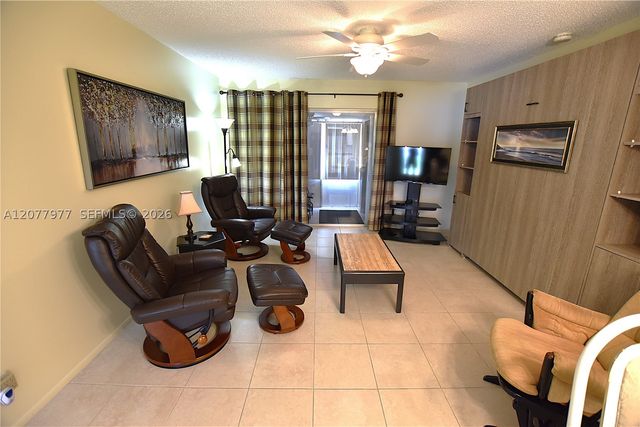 2971 Crosley Dr W F, West Palm Beach, FL 33415