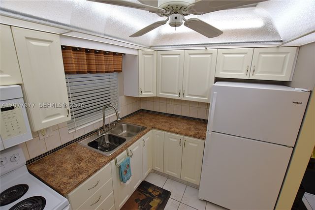 2971 Crosley Dr W F, West Palm Beach, FL 33415