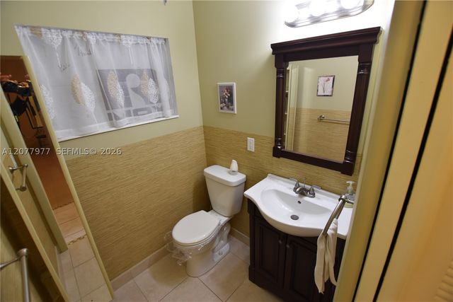 2971 Crosley Dr W F, West Palm Beach, FL 33415