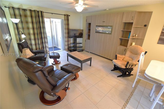 2971 Crosley Dr W F, West Palm Beach, FL 33415